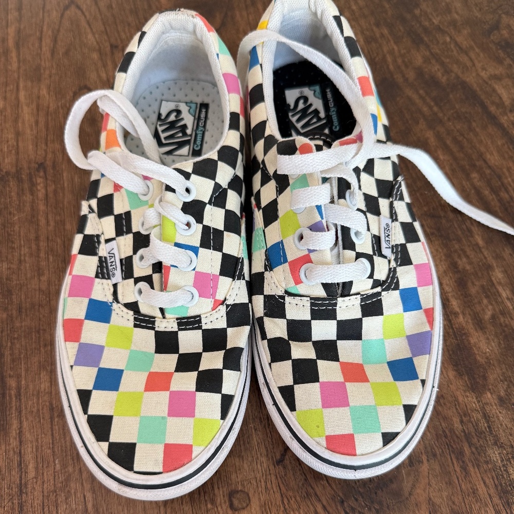 Vans x Moma fun colored checkered lace up